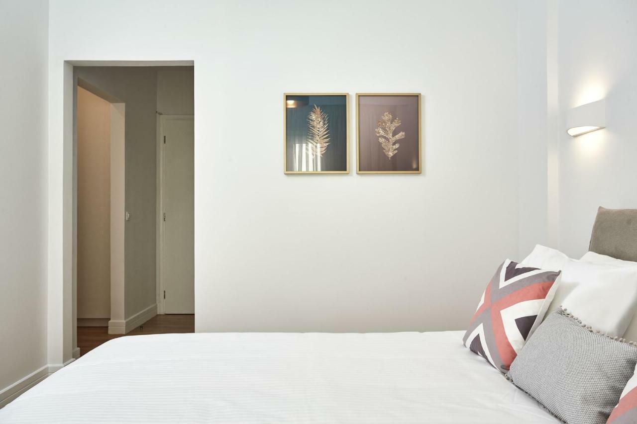 Luxurious Spacious Apt Next To Hilton Hotel Афины Экстерьер фото